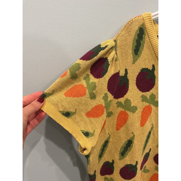 ModCloth Womens Short Sleeve Novelty Sweater Size 3X Mustard Yellow Vegetable - Picture 7 of 9